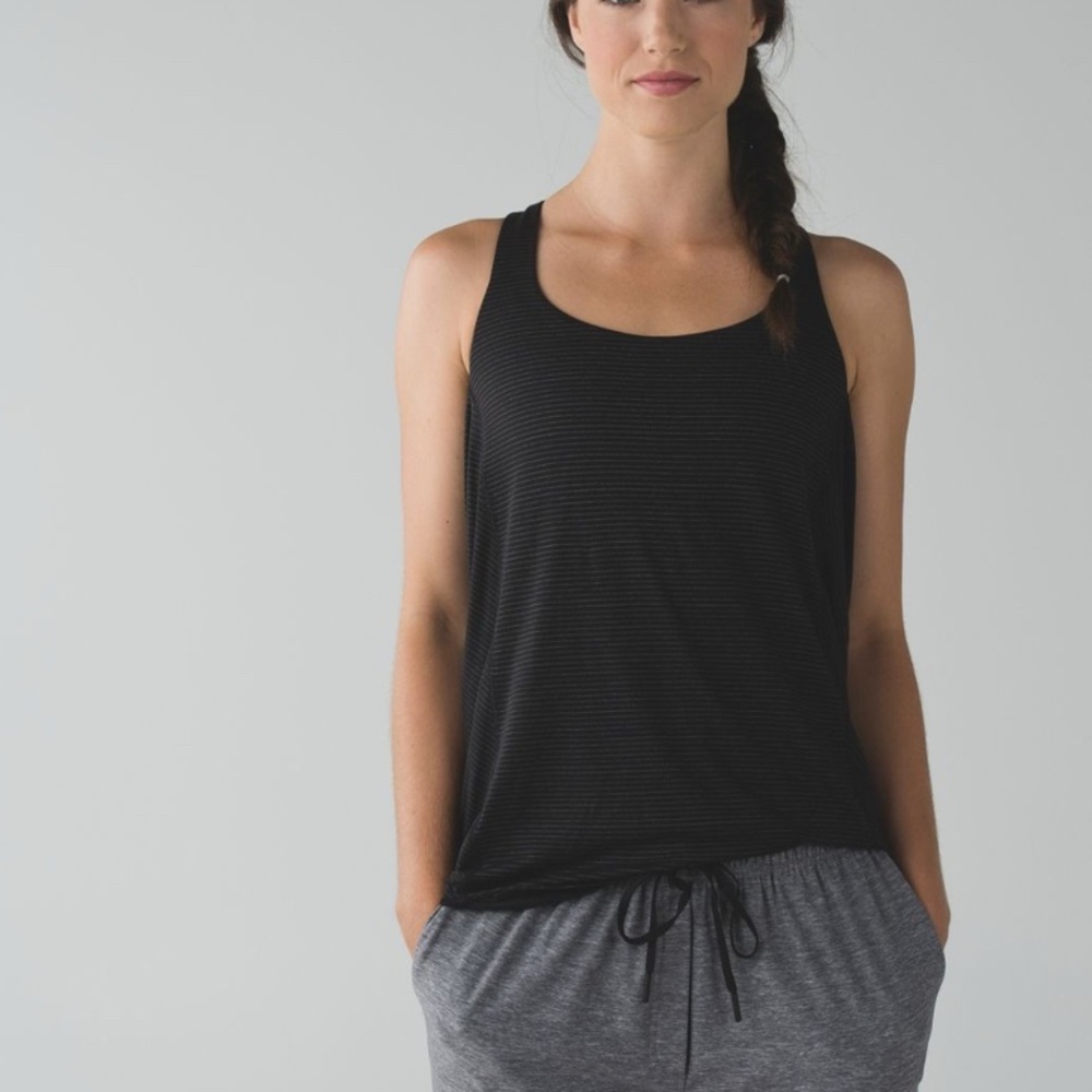 Lululemon Wild Tank Color Black Size 6